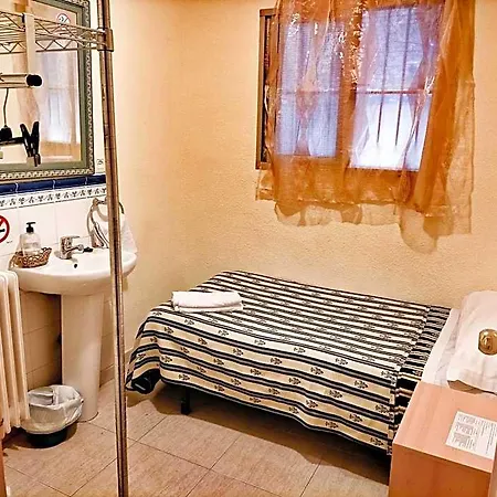 Hotel Ab 2*
